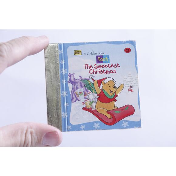 Pooh, The Sweetest Christmas, Ann Braybrooks, Illustrated by Josie Yee, - Picture 1 of 3